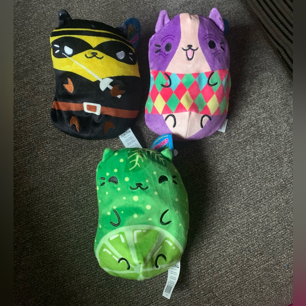 Cats vs Pickles CHONKS - Set of 3 cats NWT